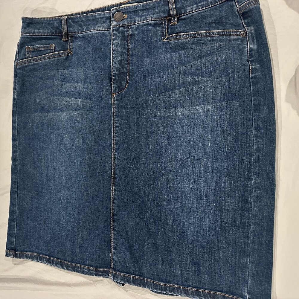 J Jill Size 14 washed denim knee length skirt New
